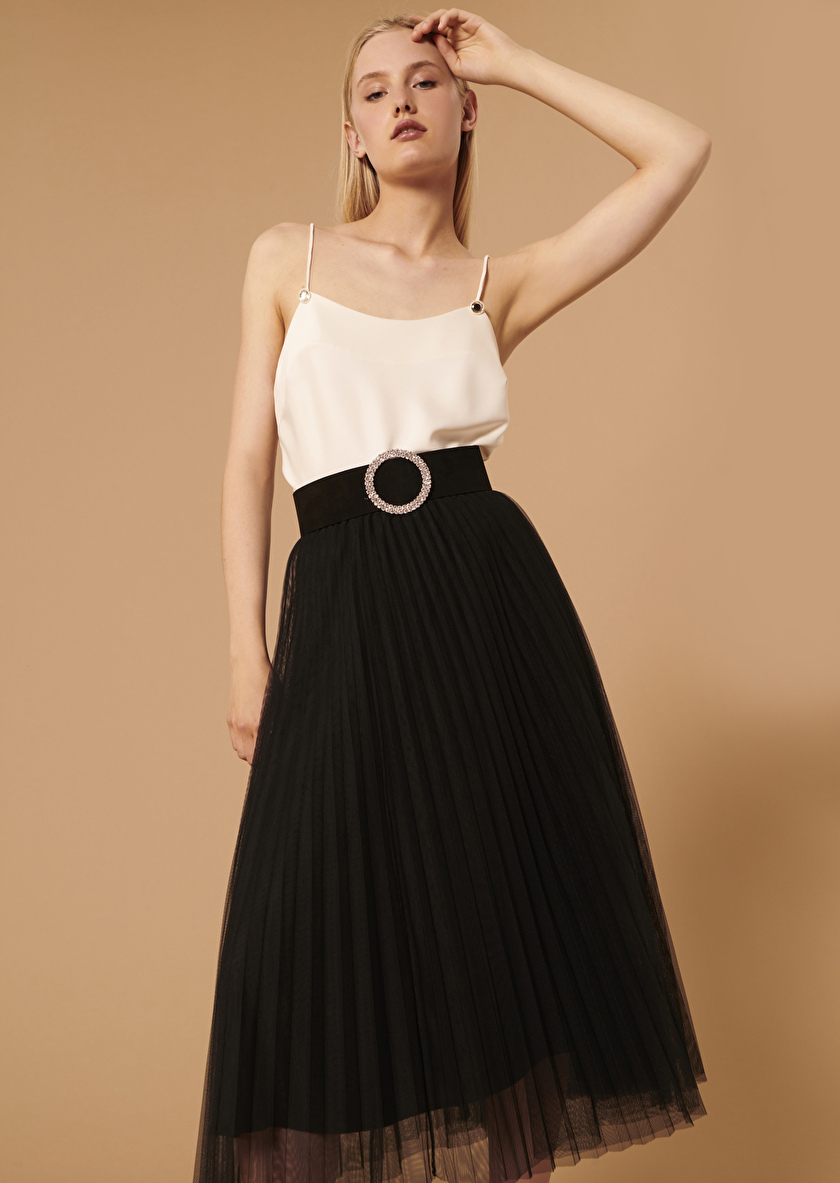 Tess топ из струящегося атласа в цвете экрю