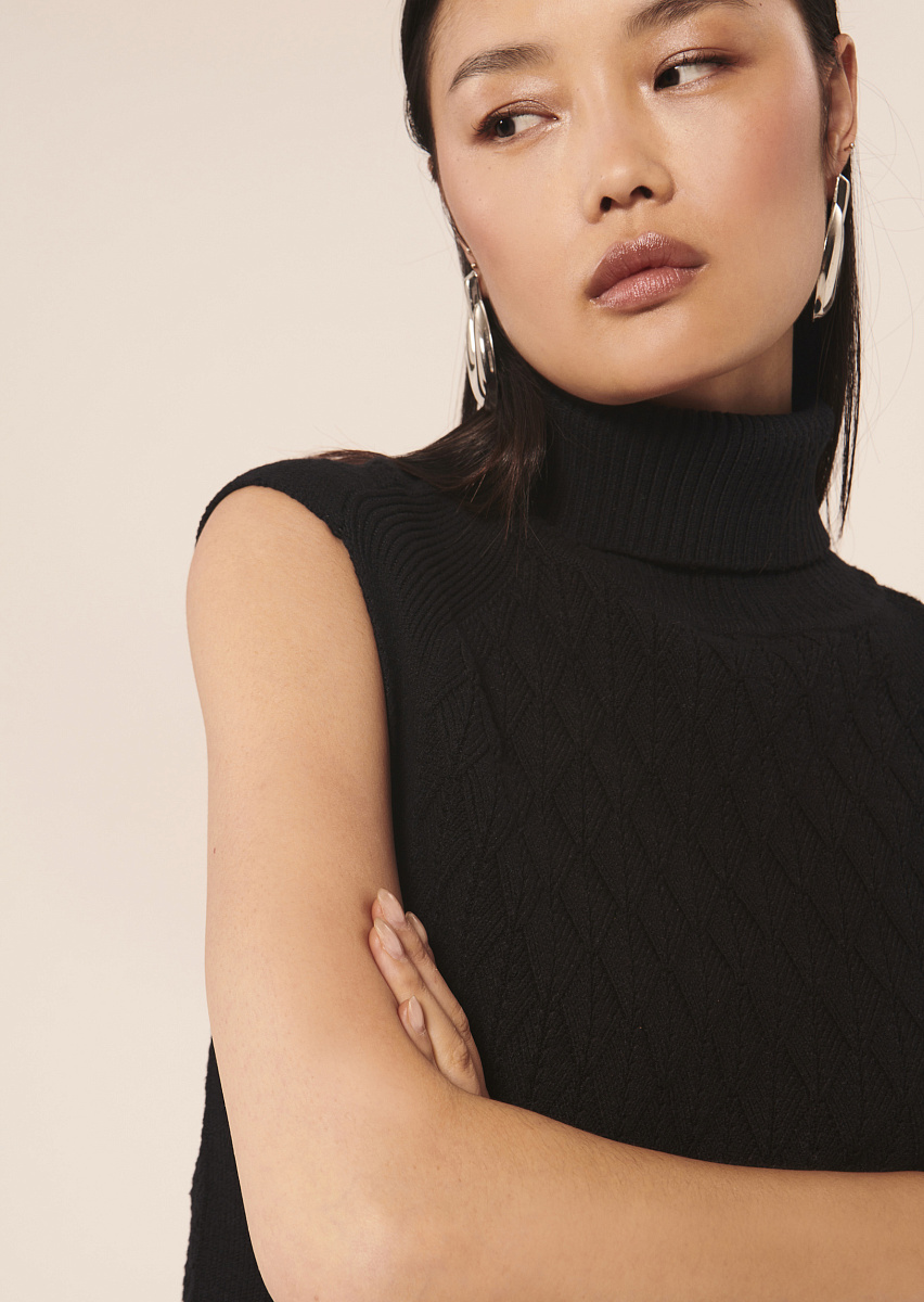 Pillow темно-синий свитер графической вязки Pillow темно-синий свитер графической вязки