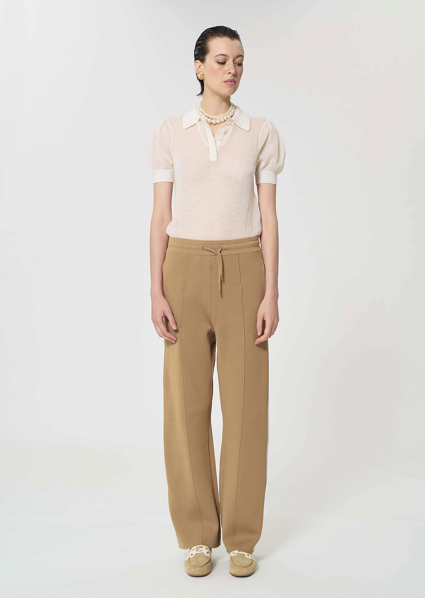 Parker бежевые брюки из технологичного трикотажа Parker бежевые брюки из технологичного трикотажа