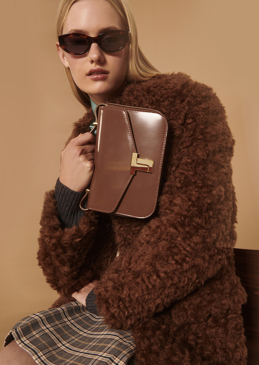 Mael коричневое пальто из искусственного меха Mael коричневое пальто из искусственного меха