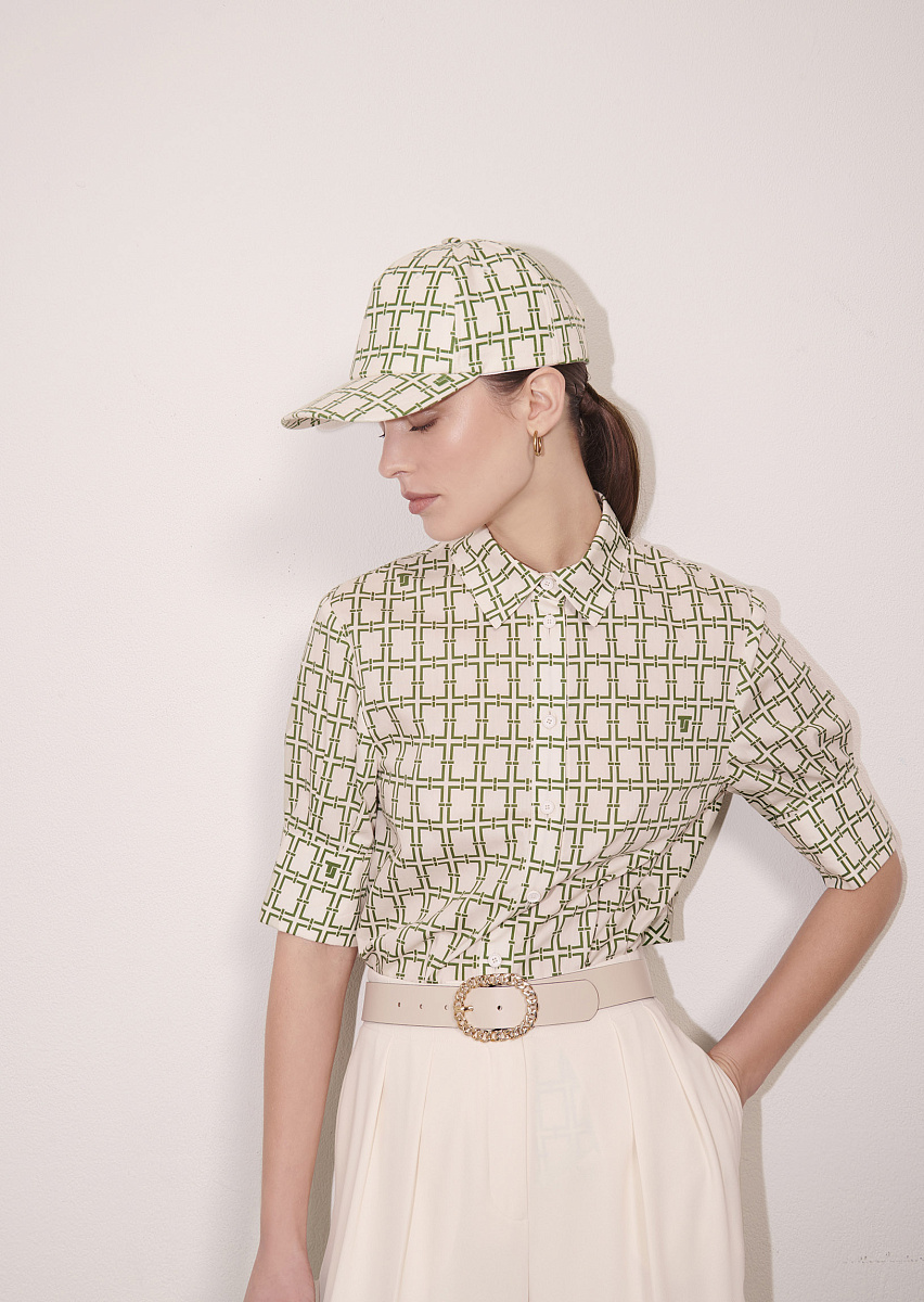 Carole кепка в цвете экрю с зеленым графическим дизайном
