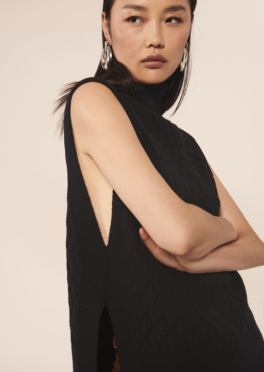 Pillow темно-синий свитер графической вязки Pillow темно-синий свитер графической вязки