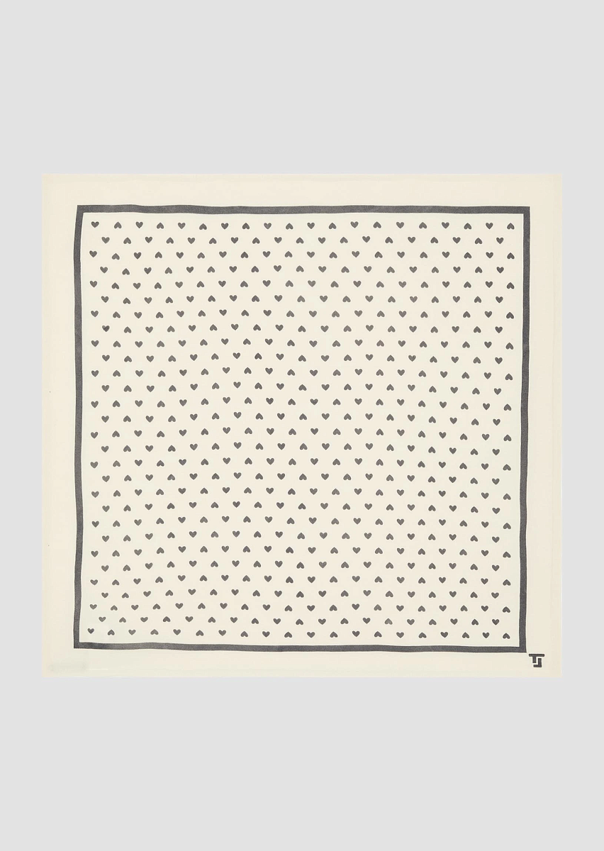 Emily платок из шерсти мериноса в цвете экрю