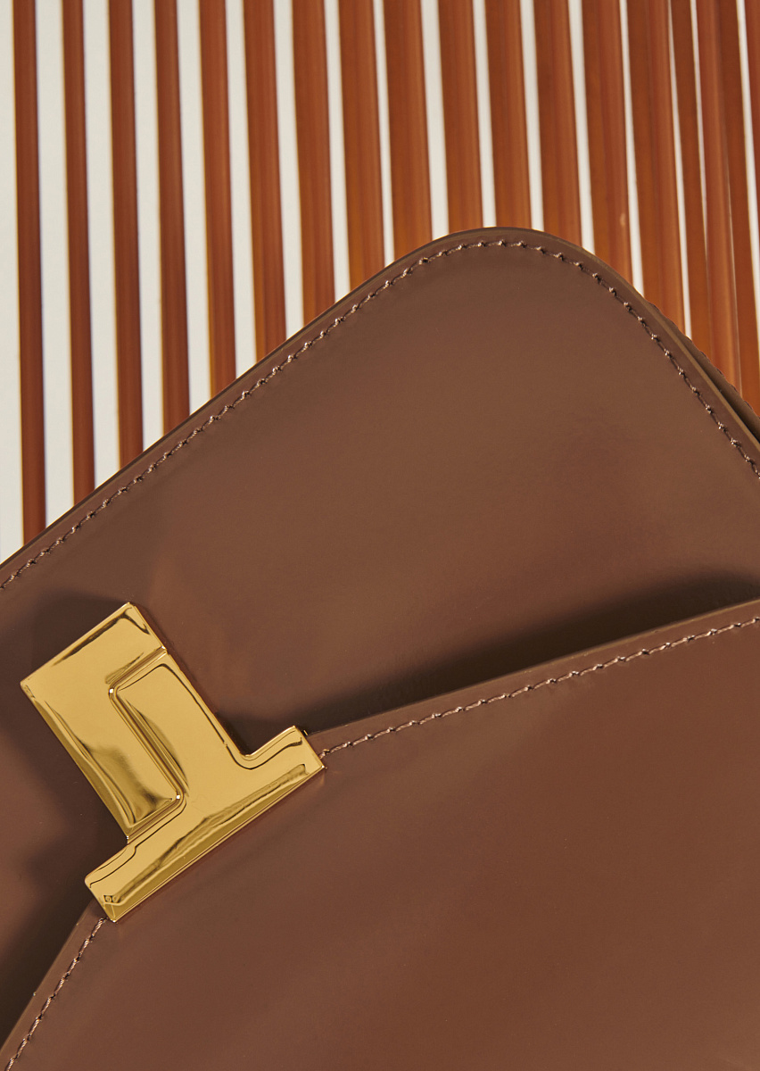 8 bis le grand серо-коричневая сумка 8 bis le grand серо-коричневая сумка