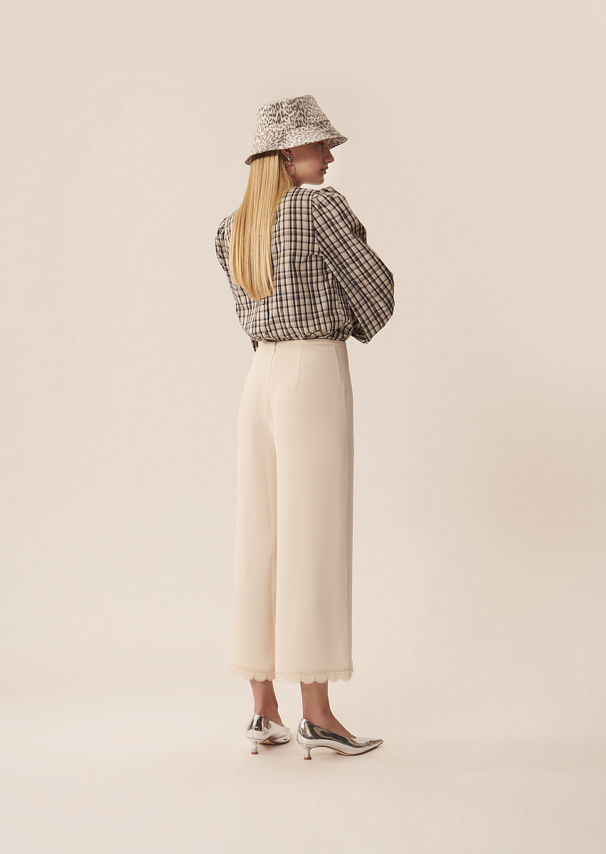 Брюки Positive из крепа в цвете экрю