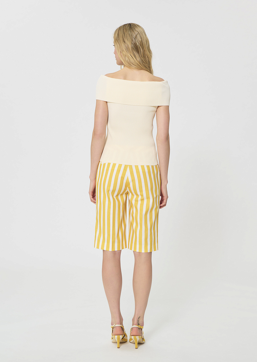 Twist топ цвета слоновой кости из трикотажа в рубчик Twist топ цвета слоновой кости из трикотажа в рубчик