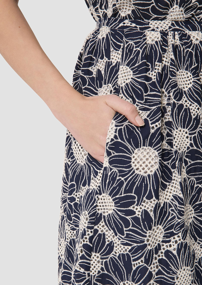 Юбка Junio темно-синего цвета с английской вышивкой Юбка Junio темно-синего цвета с английской вышивкой