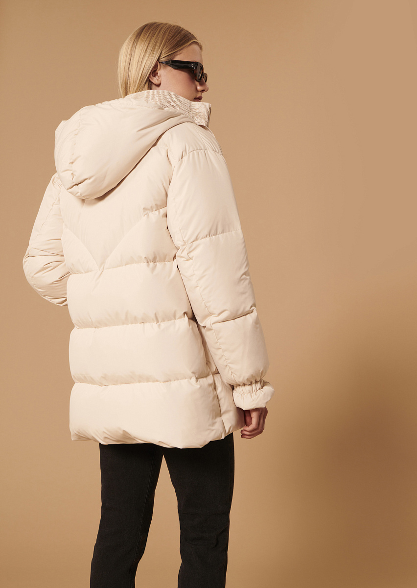 Daphne стеганый пуховик в цвете экрю Daphne стеганый пуховик в цвете экрю