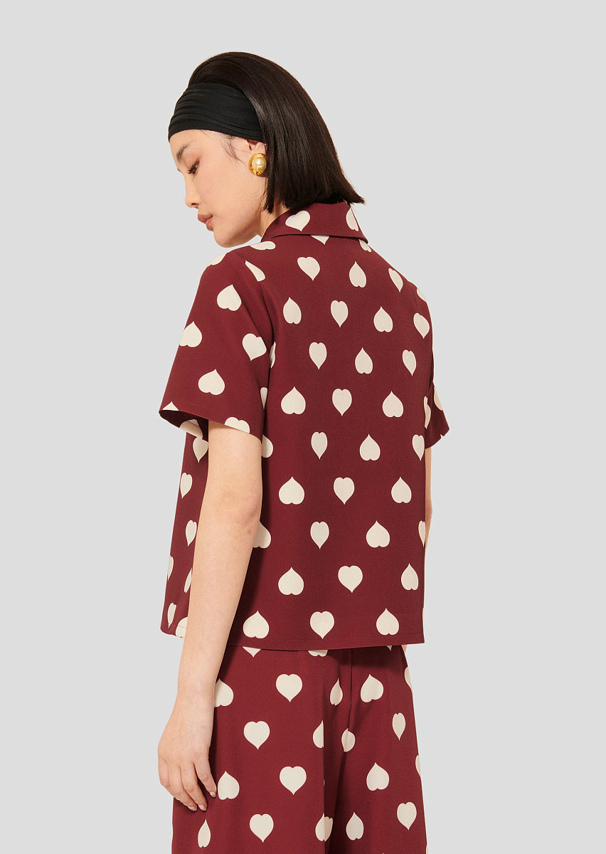 Бордовый топ Tania с принтом в виде белых сердец Бордовый топ Tania с принтом в виде белых сердец