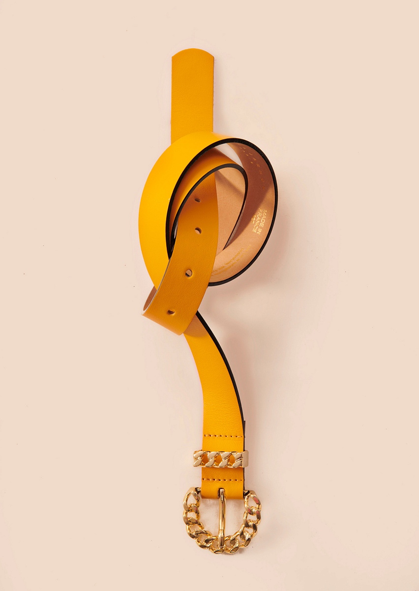 Ремень Bella из гладкой кожи в желтом цвете Ремень Bella из гладкой кожи в желтом цвете