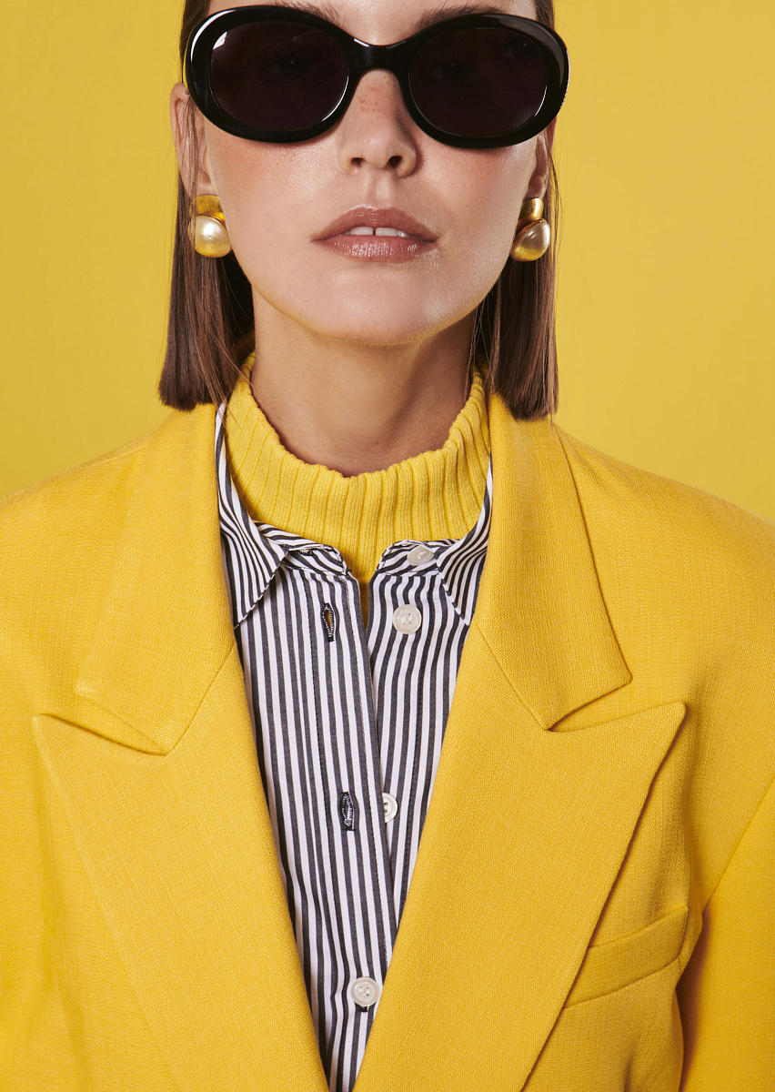 Victoria желтый костюмный жакет